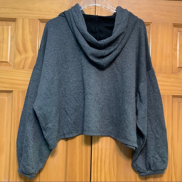 Free People Movement NWT Grey Cropped Hoodie - Picture 4 of 9
